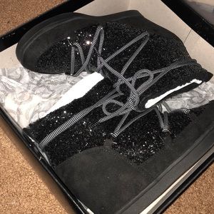 Brand new size 8 juicy wedge boots glitter black